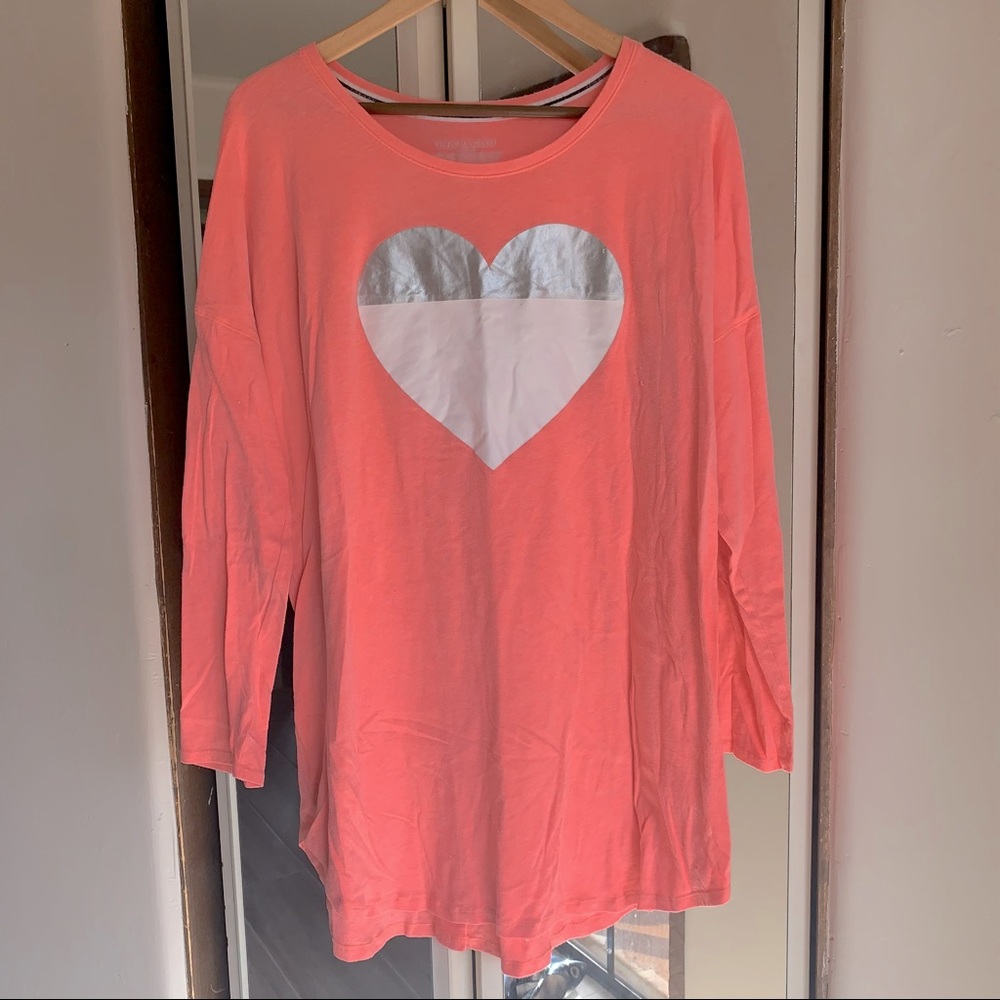 V::Room Long Sleeve Fleece Crewneck